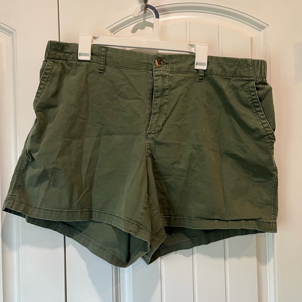 Old Navy OG Chino Olive Green Women's Shorts